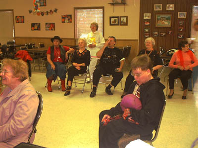 antioch_senior_center_103101_70.JPG 32.8K